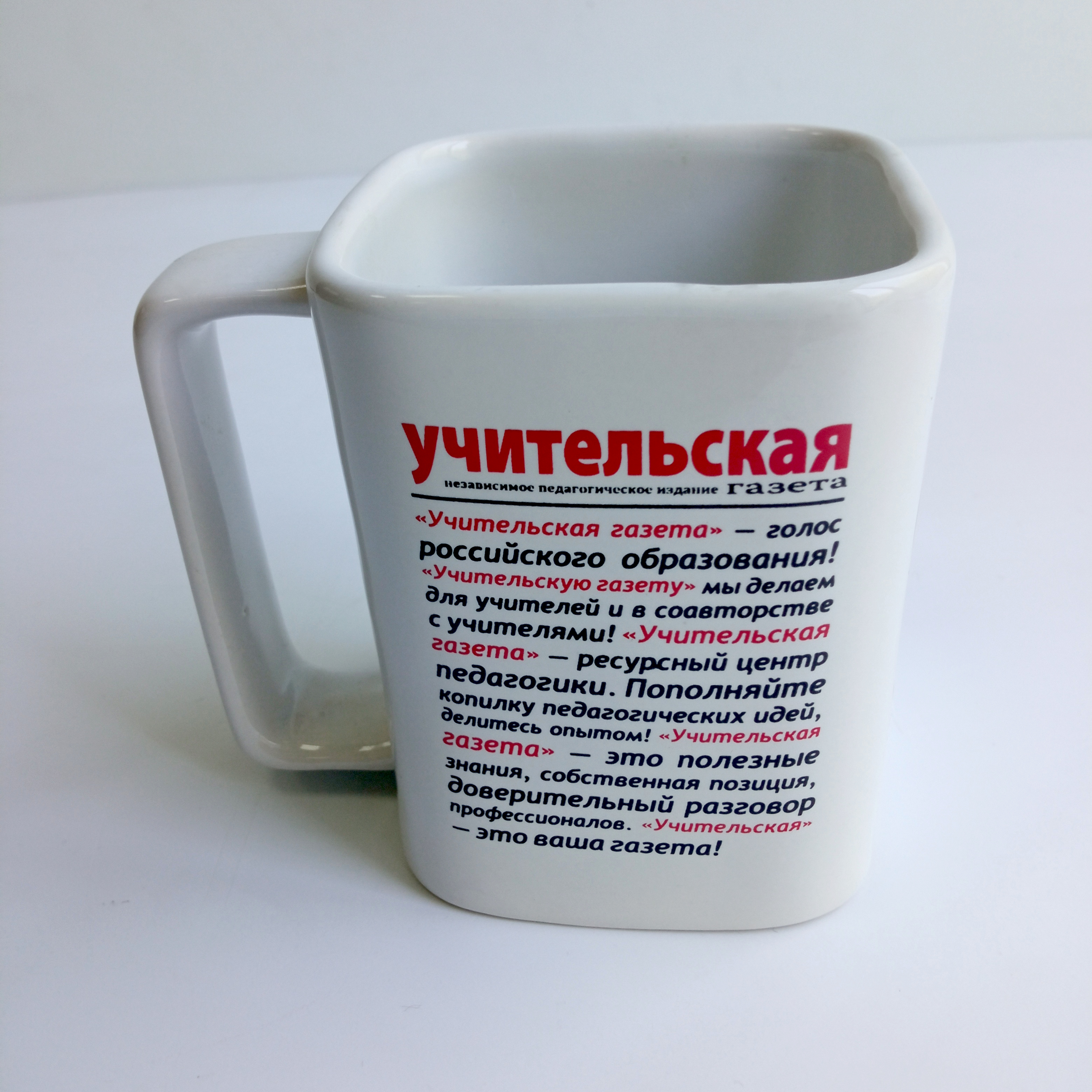 Нанесение деколь.